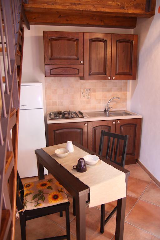 La Finestra Sotto La Rocca Apartment Cefalu Room photo